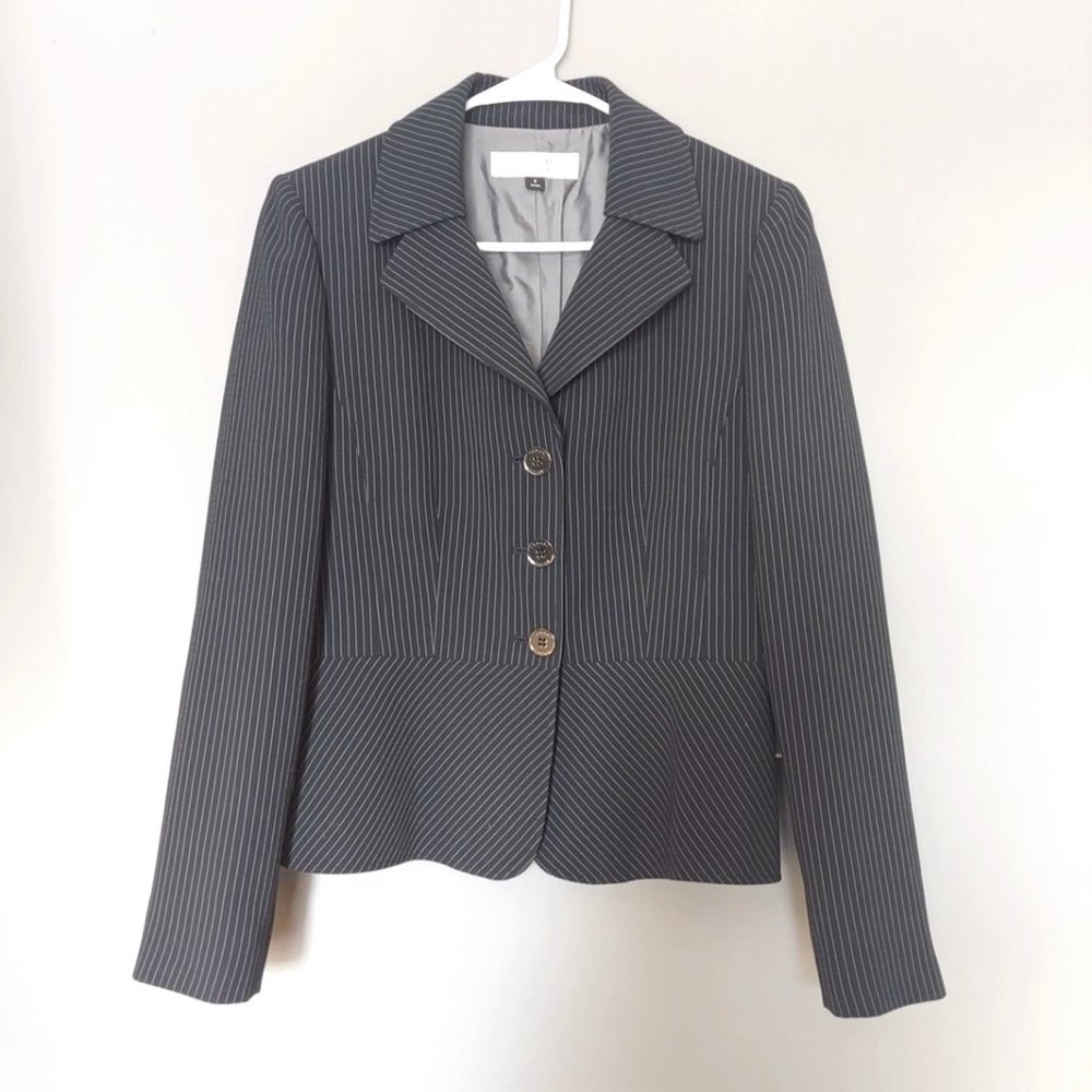 TAHARI - Black Pinstripe Blazer